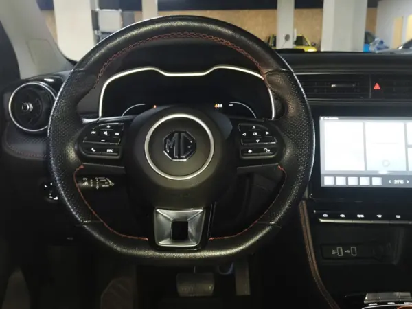 MG ZS EV 72.6 kWh Luxury 23