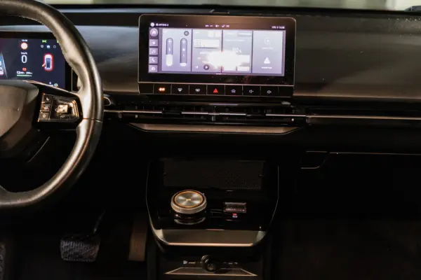 MG MG4 64 kWh Comfort 18