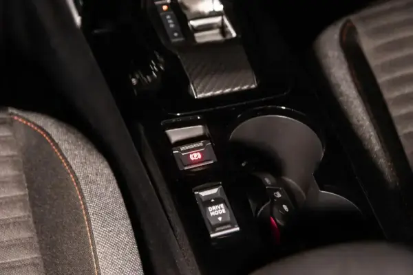 Peugeot e-208 50 kWh Allure 32