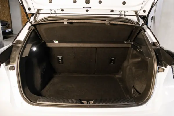 MG MG4 64 kWh Comfort 37