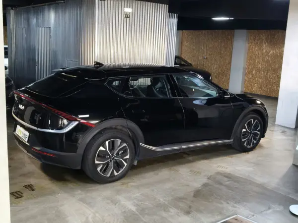 Kia EV6 77,4-kWh Business 9