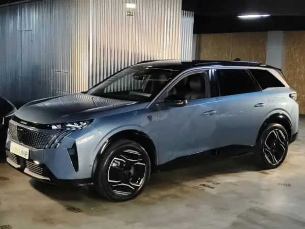 Peugeot E-5008 210 GT Exclusive 2