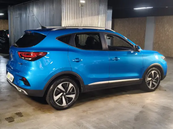 MG ZS EV 72.6 kWh Luxury 8