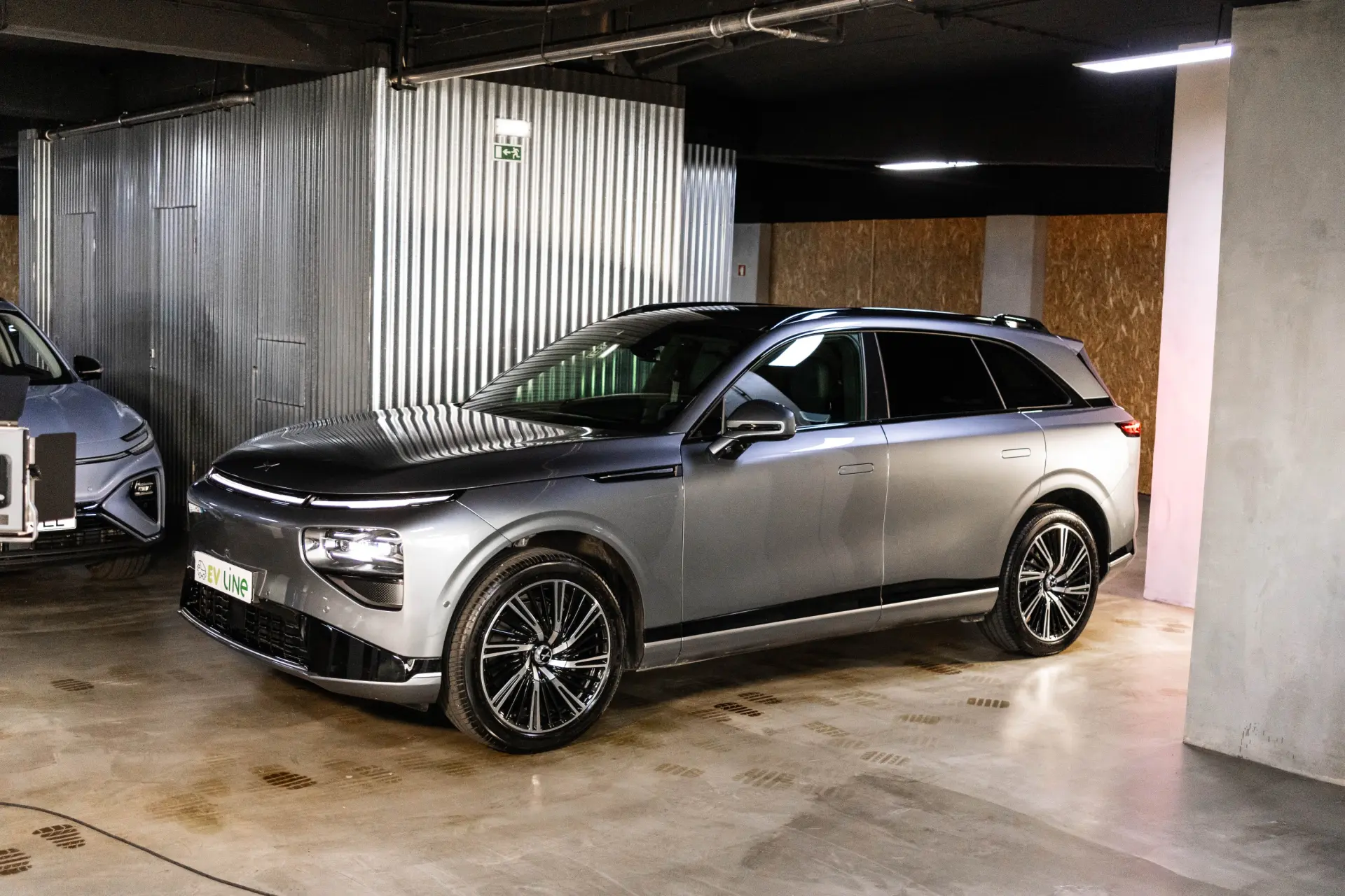 Xpeng G9 93.1 kWh Long Range+Premium Seat & Audio Pack 1