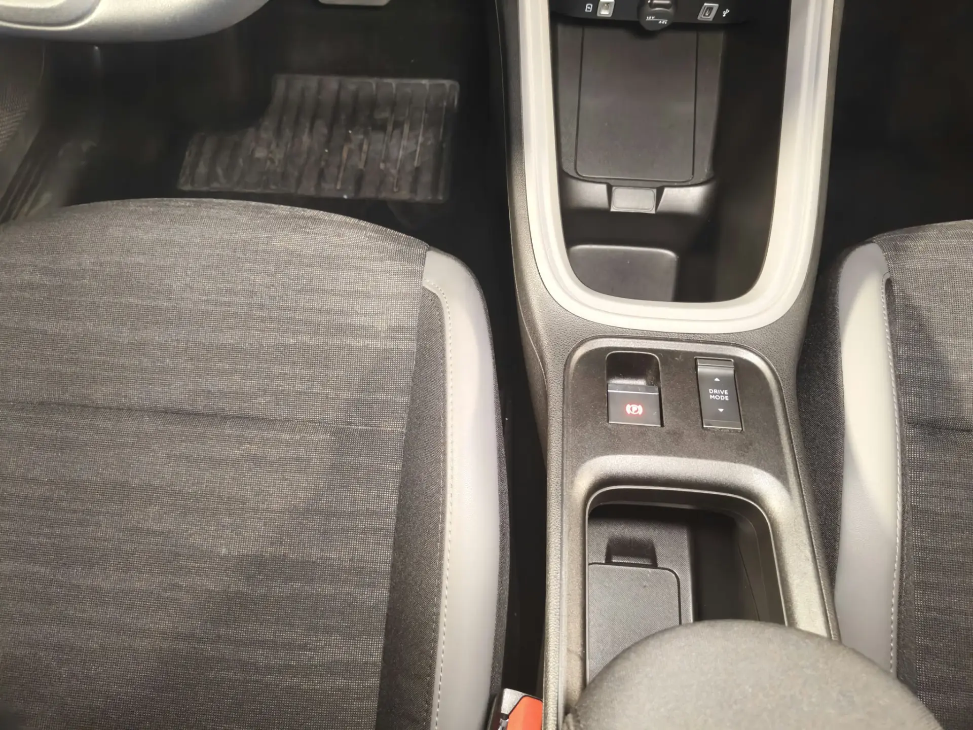 Jeep Avenger 54 kWh Longitude 29