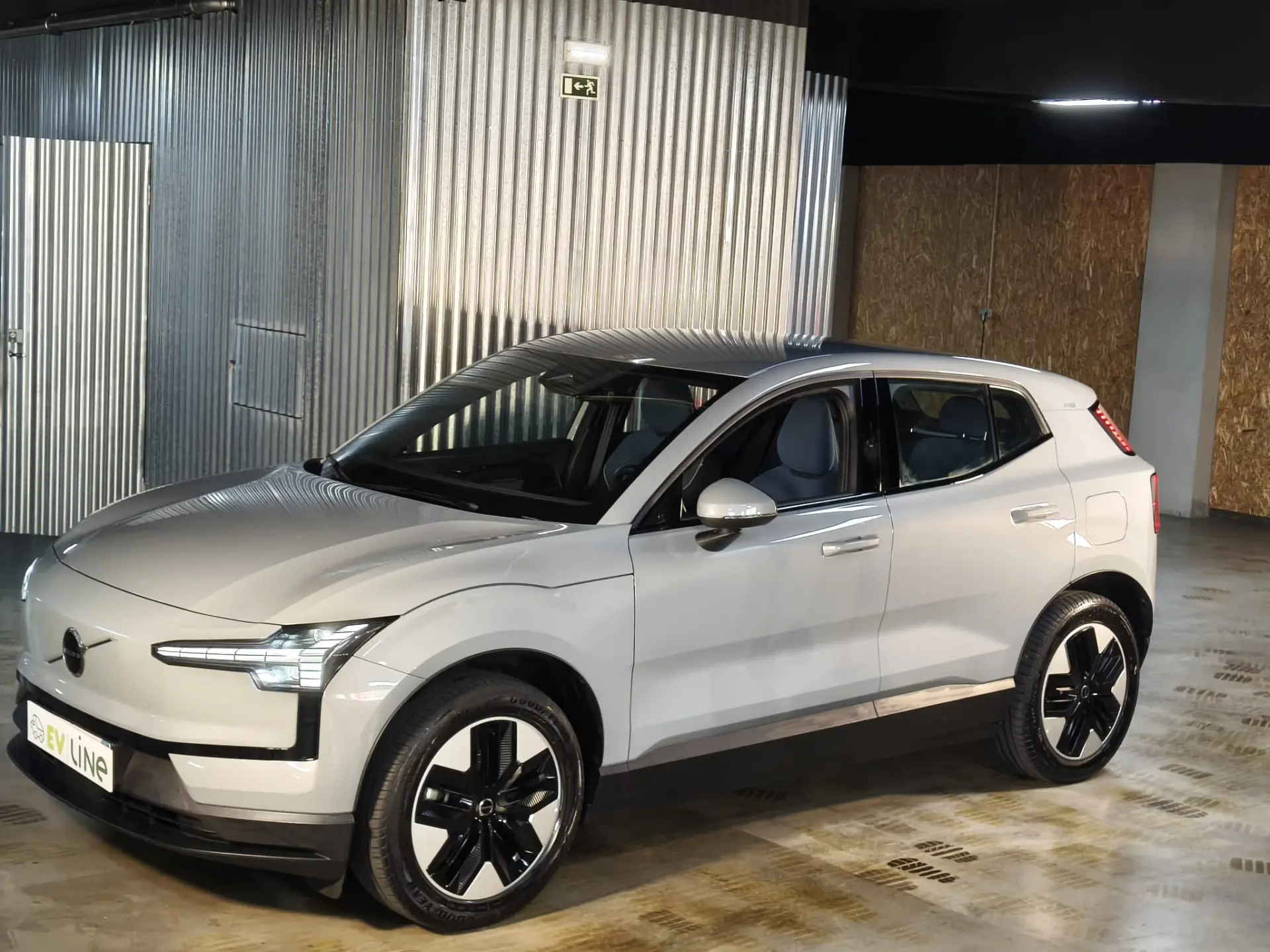 Volvo EX30 69 kWh Single Motor Extended Range Core 2