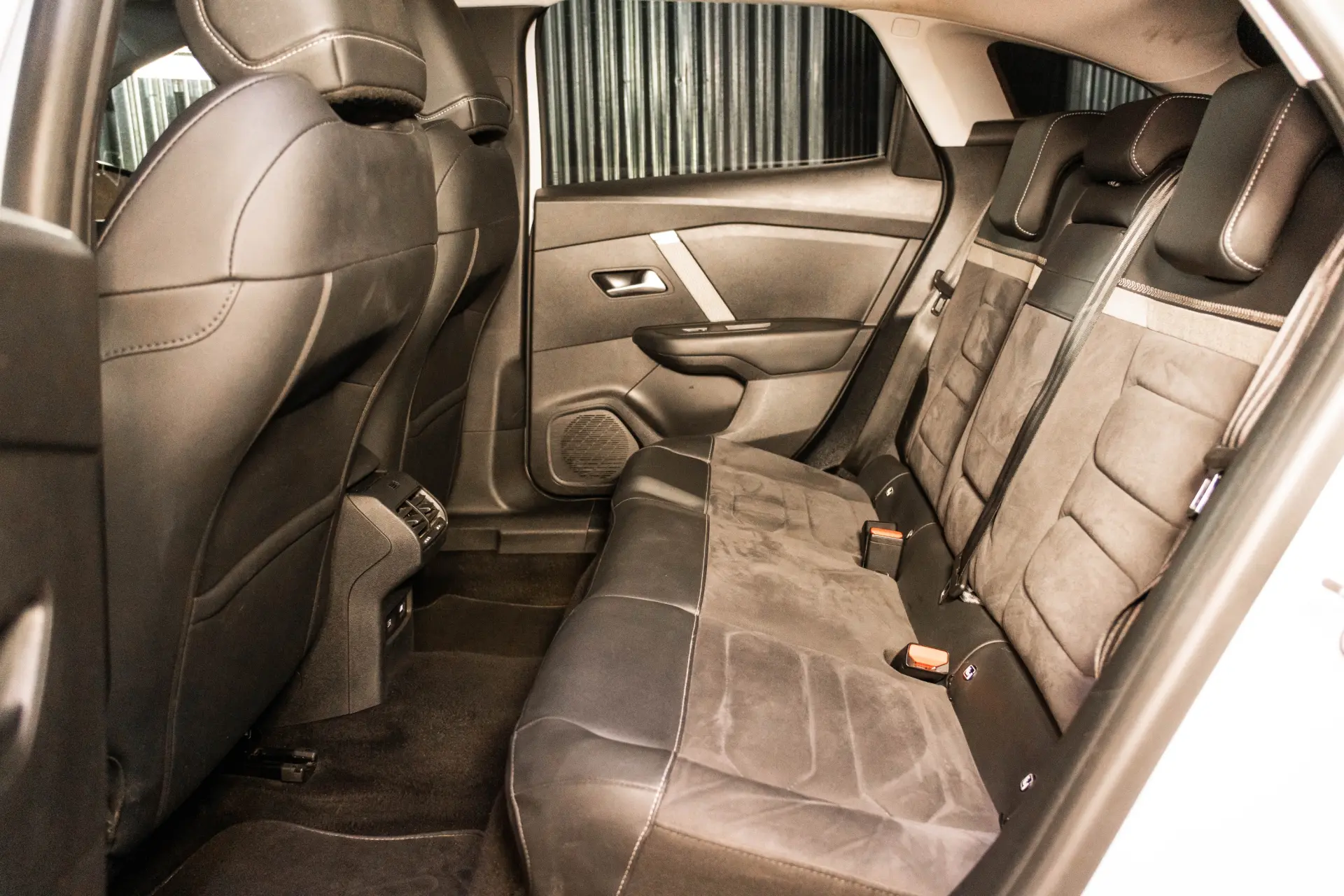 Citroën e-C4 50 kWh E-Series Collection 41