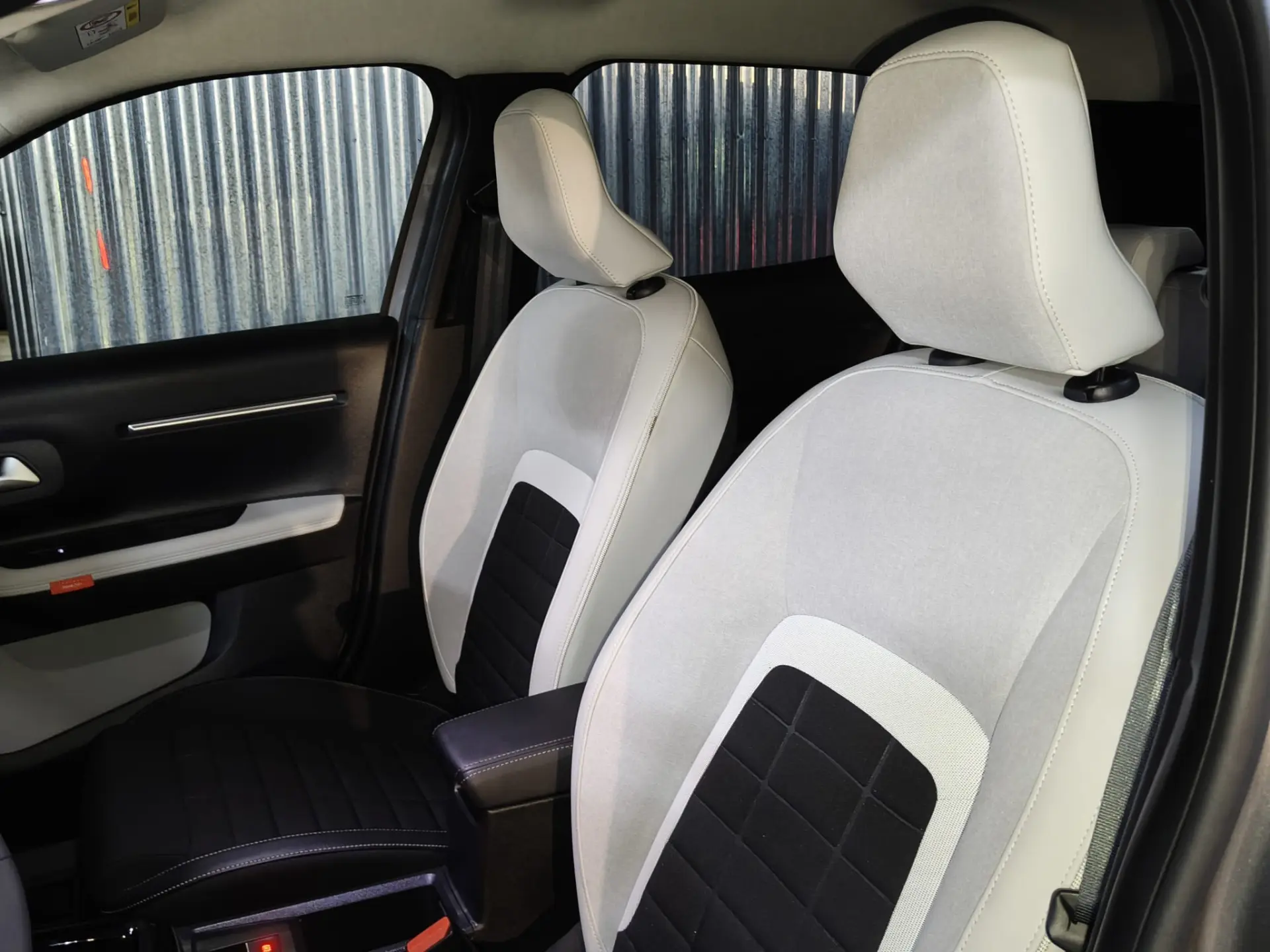 Citroen e-C3 44 kWh Autonomia Conforto Max 23