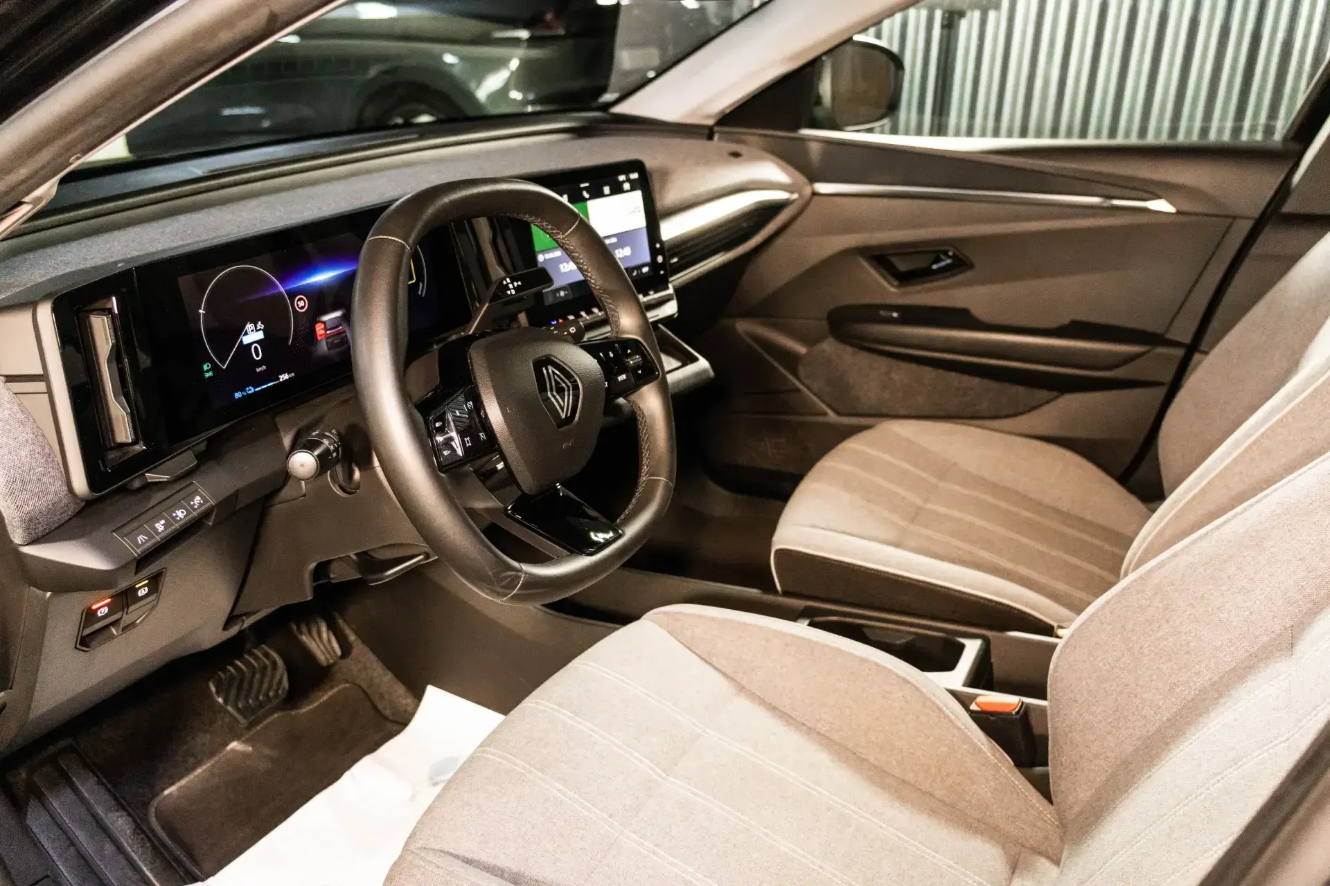 Renault Mégane E-Tech EV60 220hp optimum charge Equilibre 28