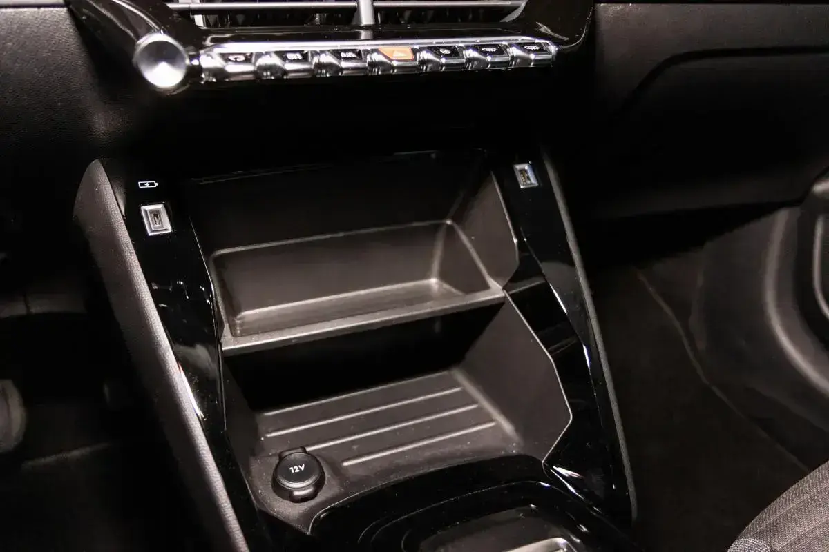 Peugeot e-208 50 kWh Allure 37