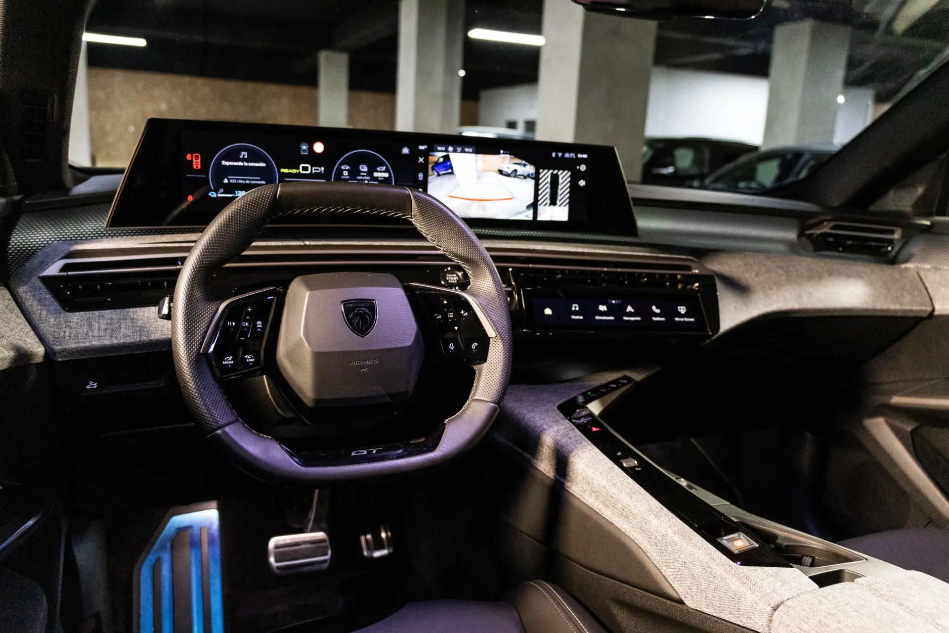 Peugeot E-5008 73 kWh GT 23
