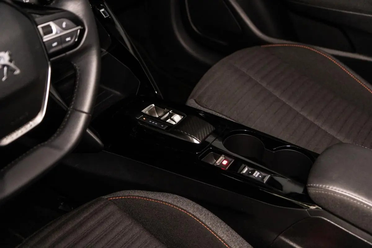 Peugeot e-208 50 kWh Active 28