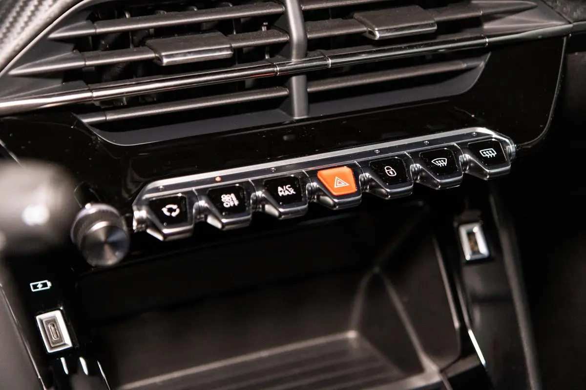 Peugeot e-208 50 kWh Active 33