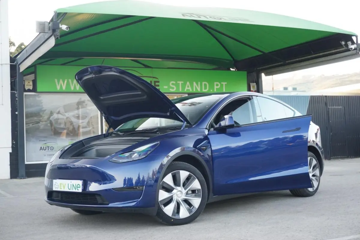 Tesla Model Y Long Range Dual Motor AWD 7