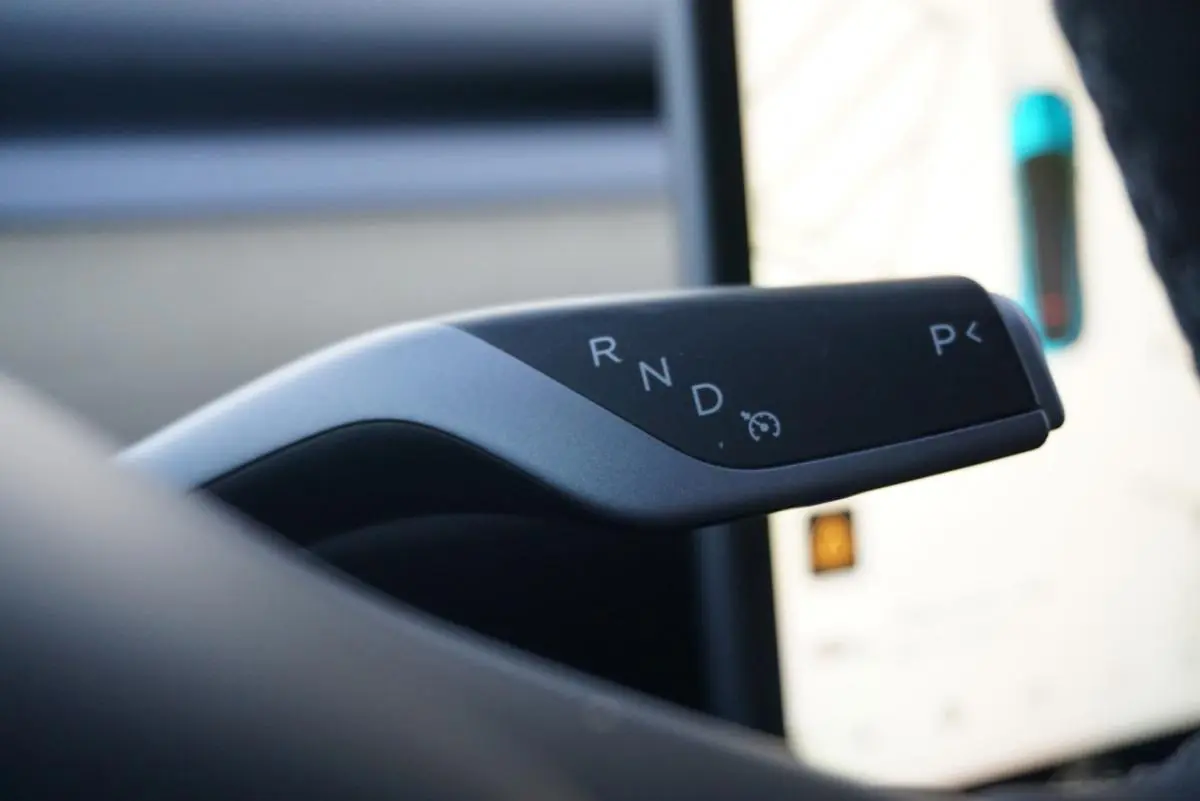 Tesla Model Y Long Range Dual Motor AWD 40