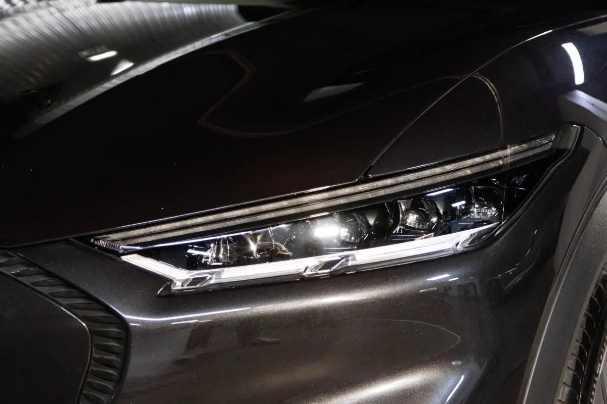 Ford Mustang Mach-E Alargada 7