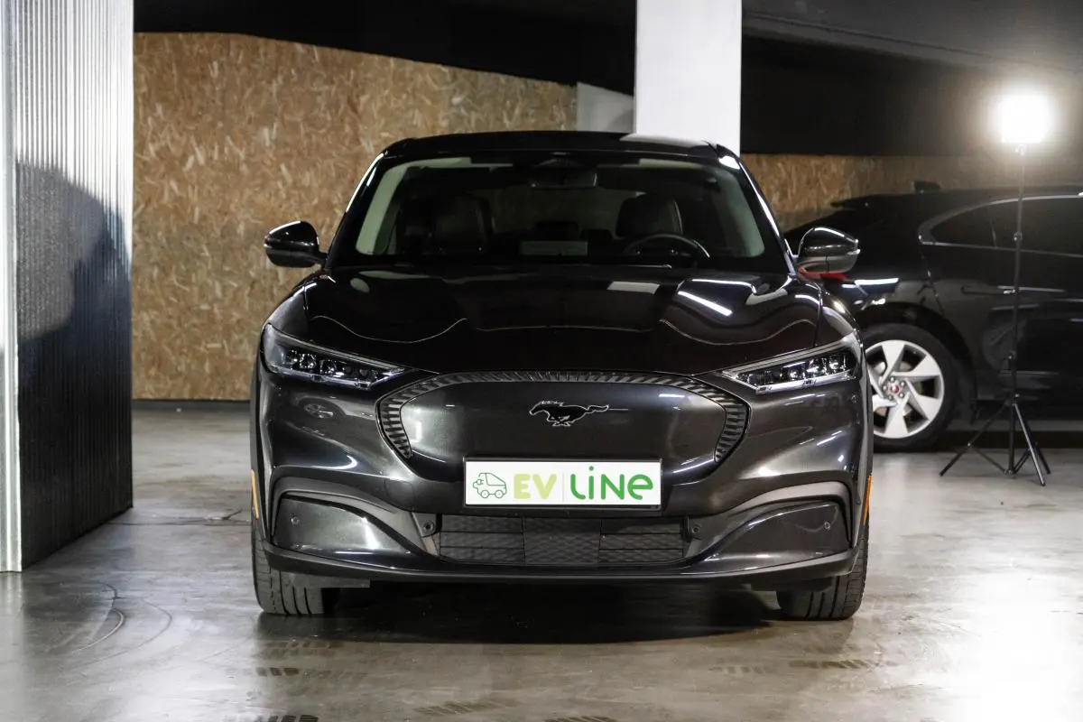 Ford Mustang Mach-E Alargada 9