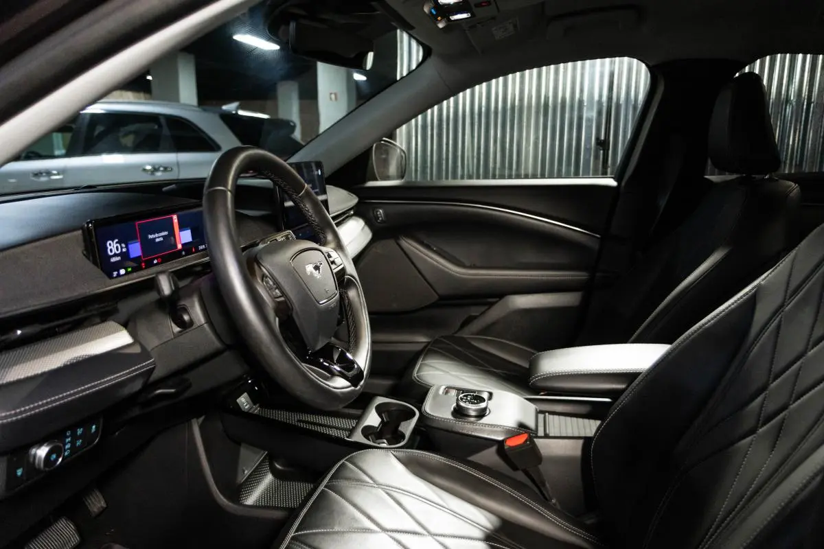 Ford Mustang Mach-E Alargada 19