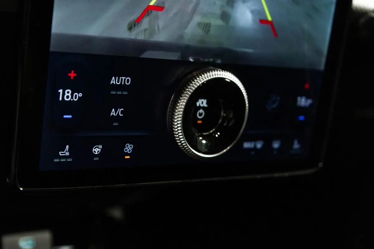 Ford Mustang Mach-E Alargada 29