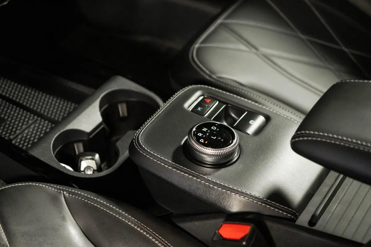 Ford Mustang Mach-E Alargada 31