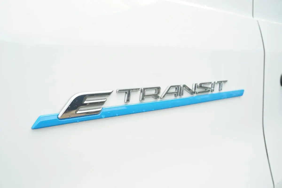 Ford e-Transit Custom L2H2 75 Kwh PRO POWER ONBOARD 10