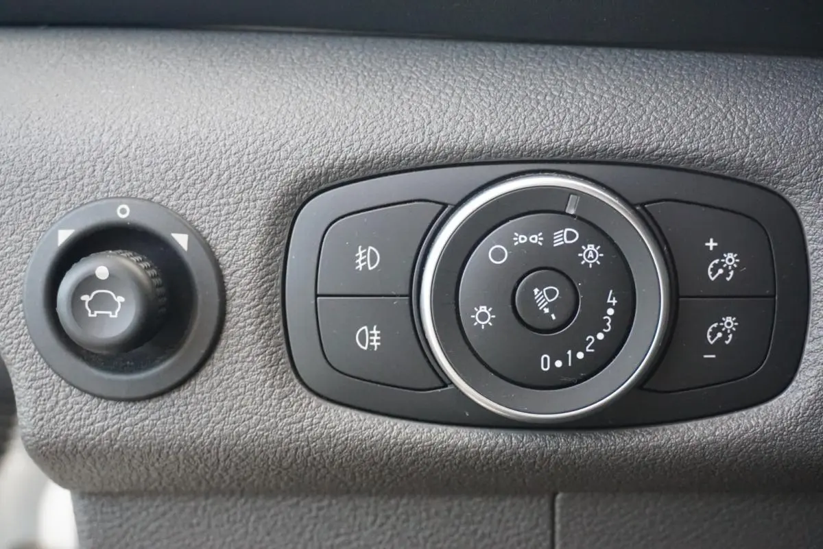 Ford e-Transit Custom L2H2 75 Kwh PRO POWER ONBOARD 20