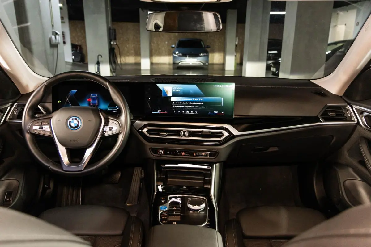 BMW i4 eDrive40 19