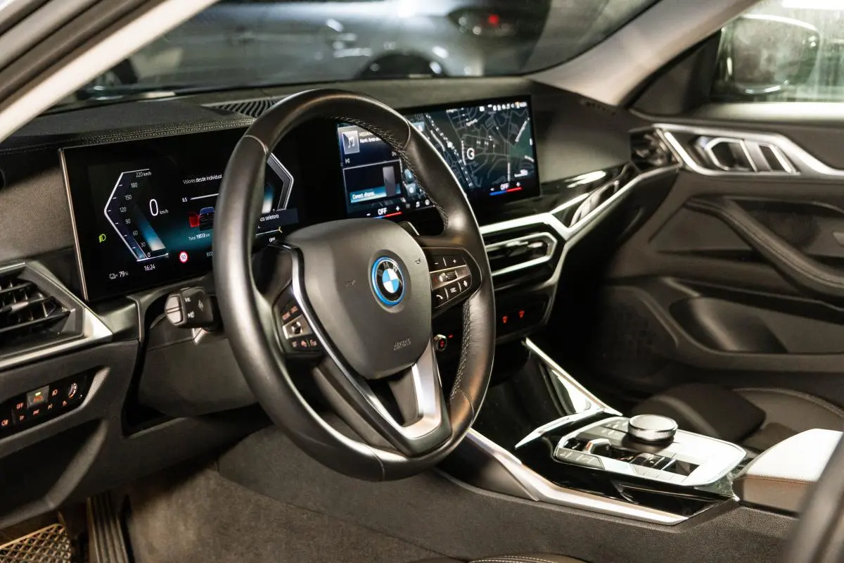 BMW i4 eDrive40 23
