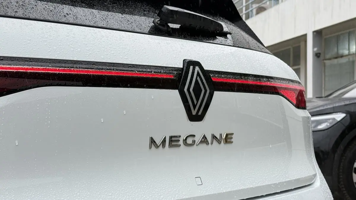 Renault Mégane E-Tech EV60 220hp optimum charge Techno 18