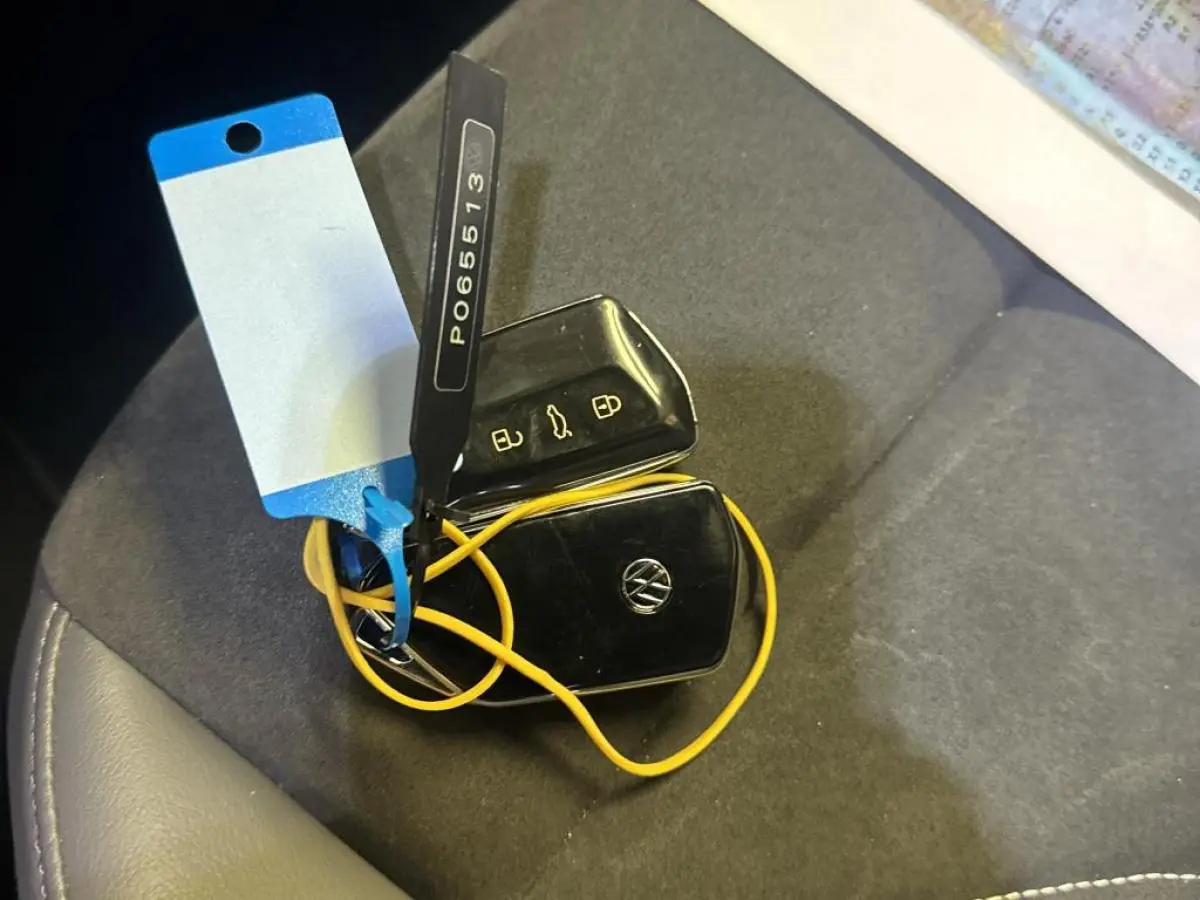 Volkswagen ID.4 77 kWh Pro Business 9