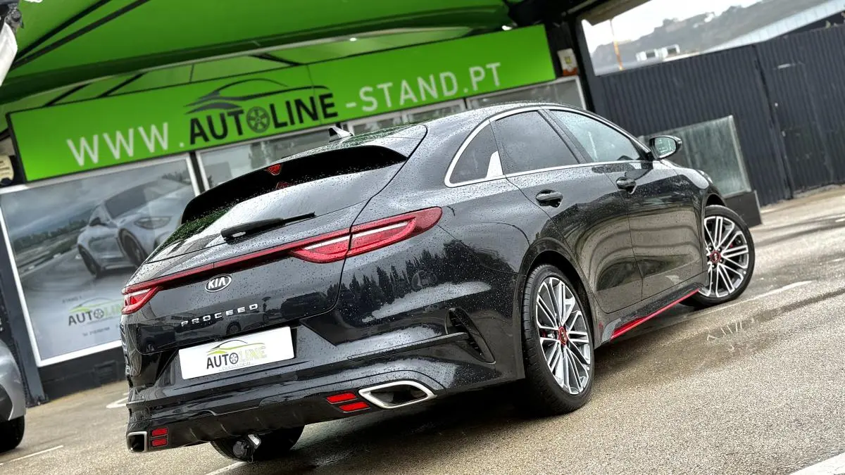 Kia ProCeed 1.6 T-GDI GT 7DCT 9