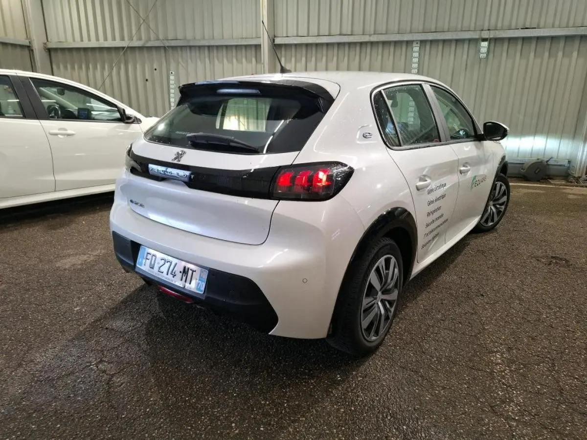 Peugeot e-208 Active 5