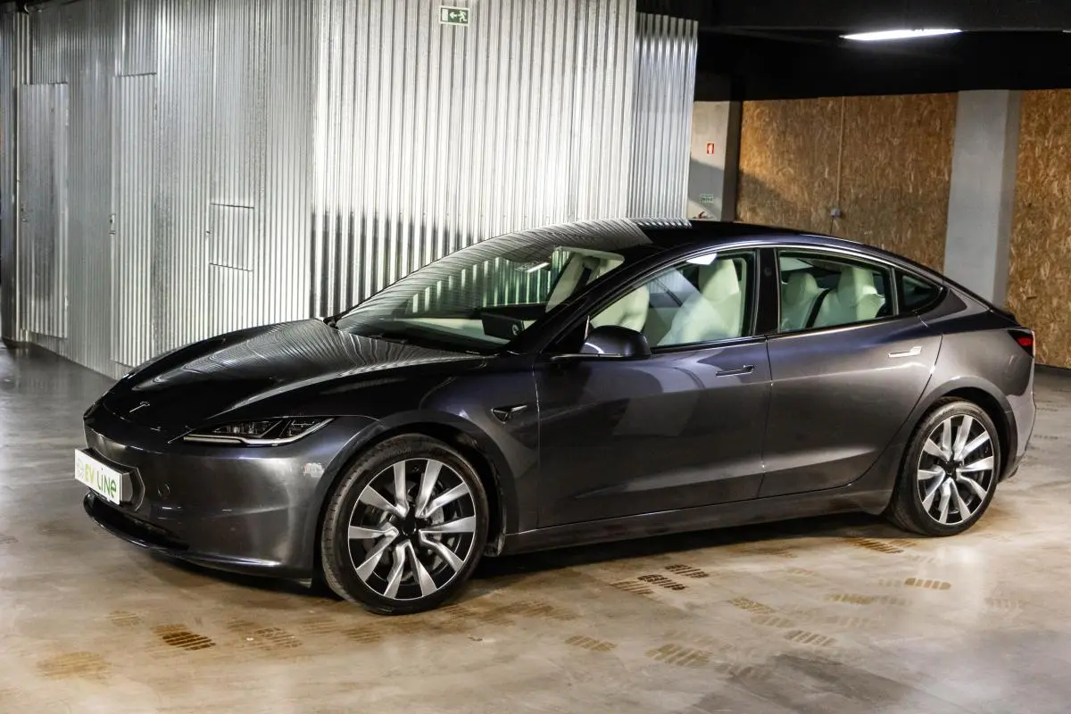 Tesla Model 3 Long Range Tração Integral 2