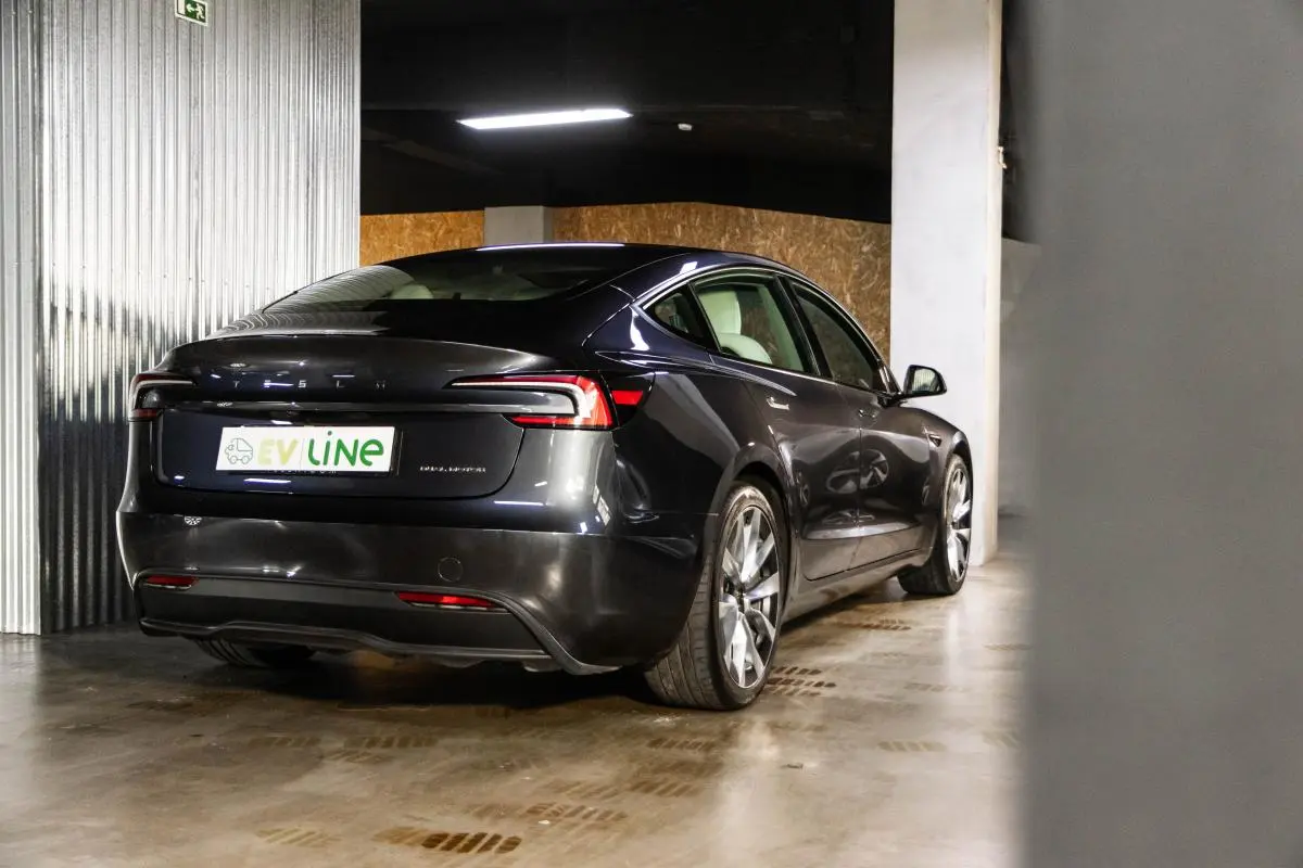 Tesla Model 3 Long Range Tração Integral 10
