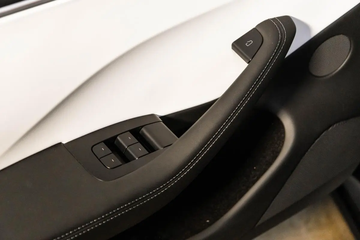 Tesla Model 3 Long Range Tração Integral 39