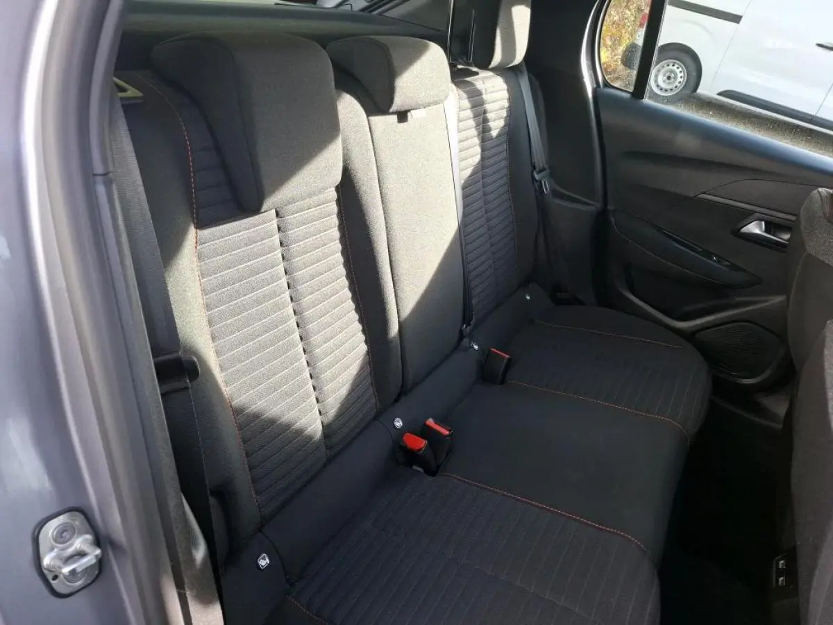 Peugeot e-208 50 kWh Active Pack 11