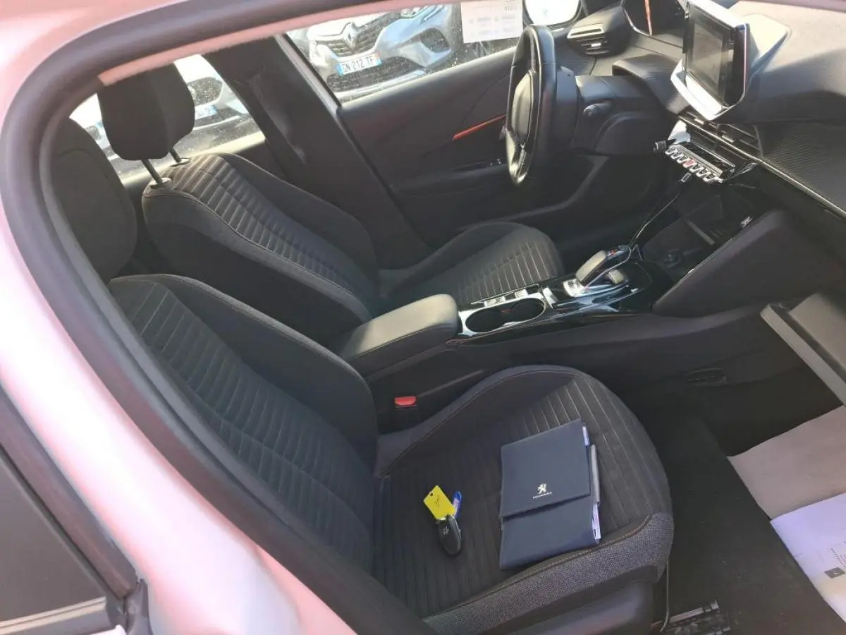 Peugeot e-208 Active Business 16