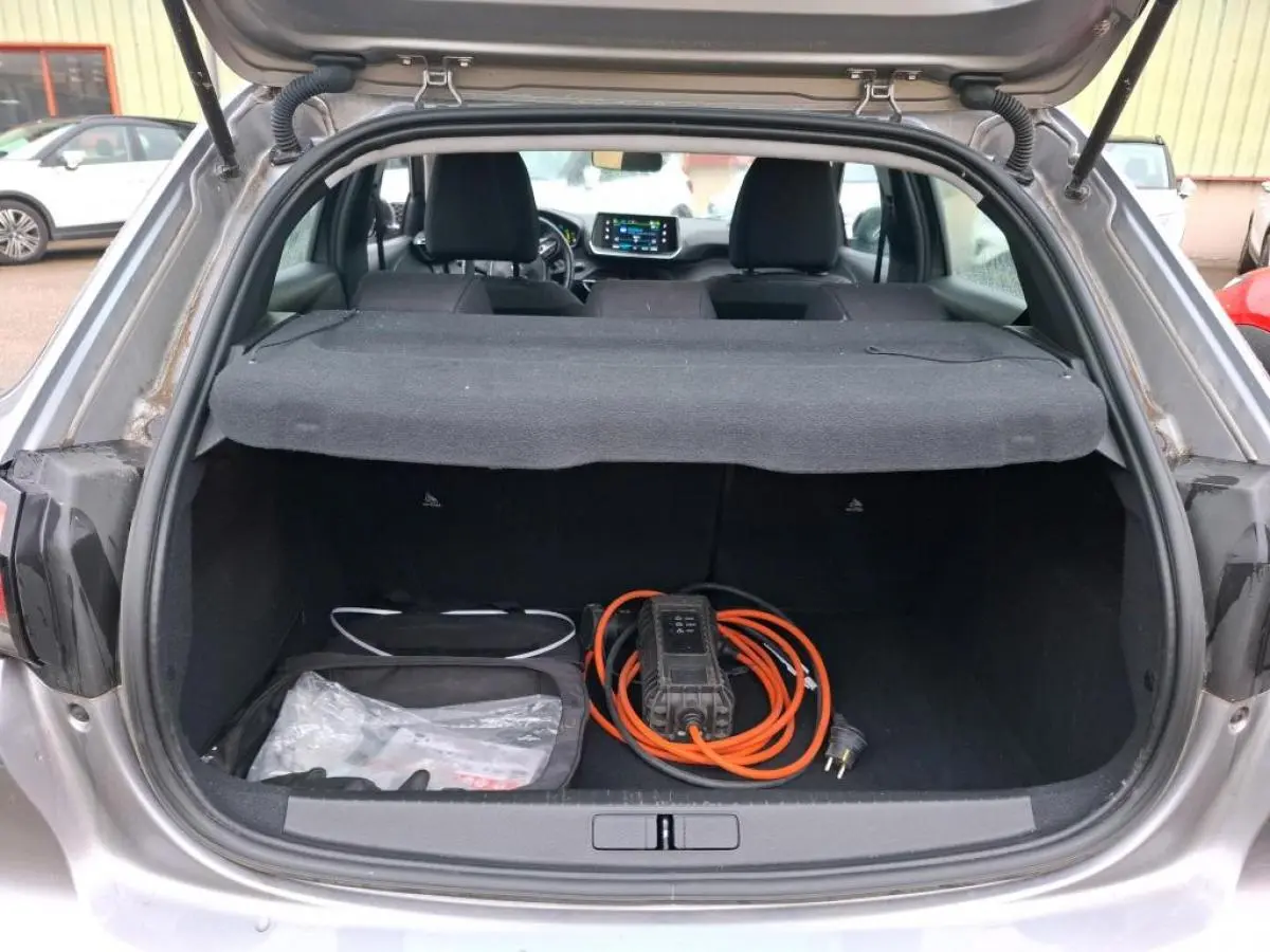 Peugeot e-208 50 kWh Active Pack 11