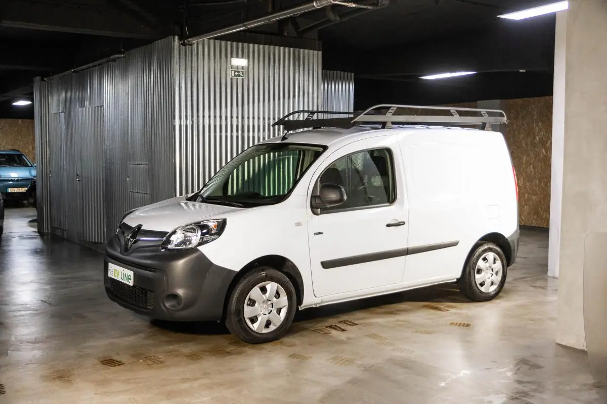 Renault Kangoo Z.E. 33 KW - IVA DEDUTIVÉL - BATERIAS PRÓPRIAS 1