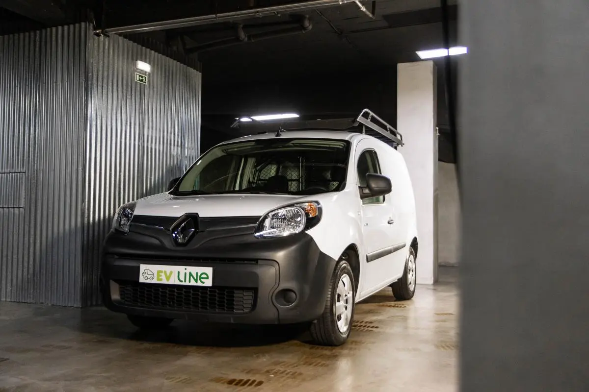 Renault Kangoo Z.E. 33 KW - IVA DEDUTIVÉL - BATERIAS PRÓPRIAS 4