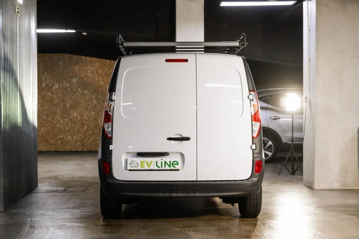 Renault Kangoo Z.E. 33 KW - IVA DEDUTIVÉL - BATERIAS PRÓPRIAS 6