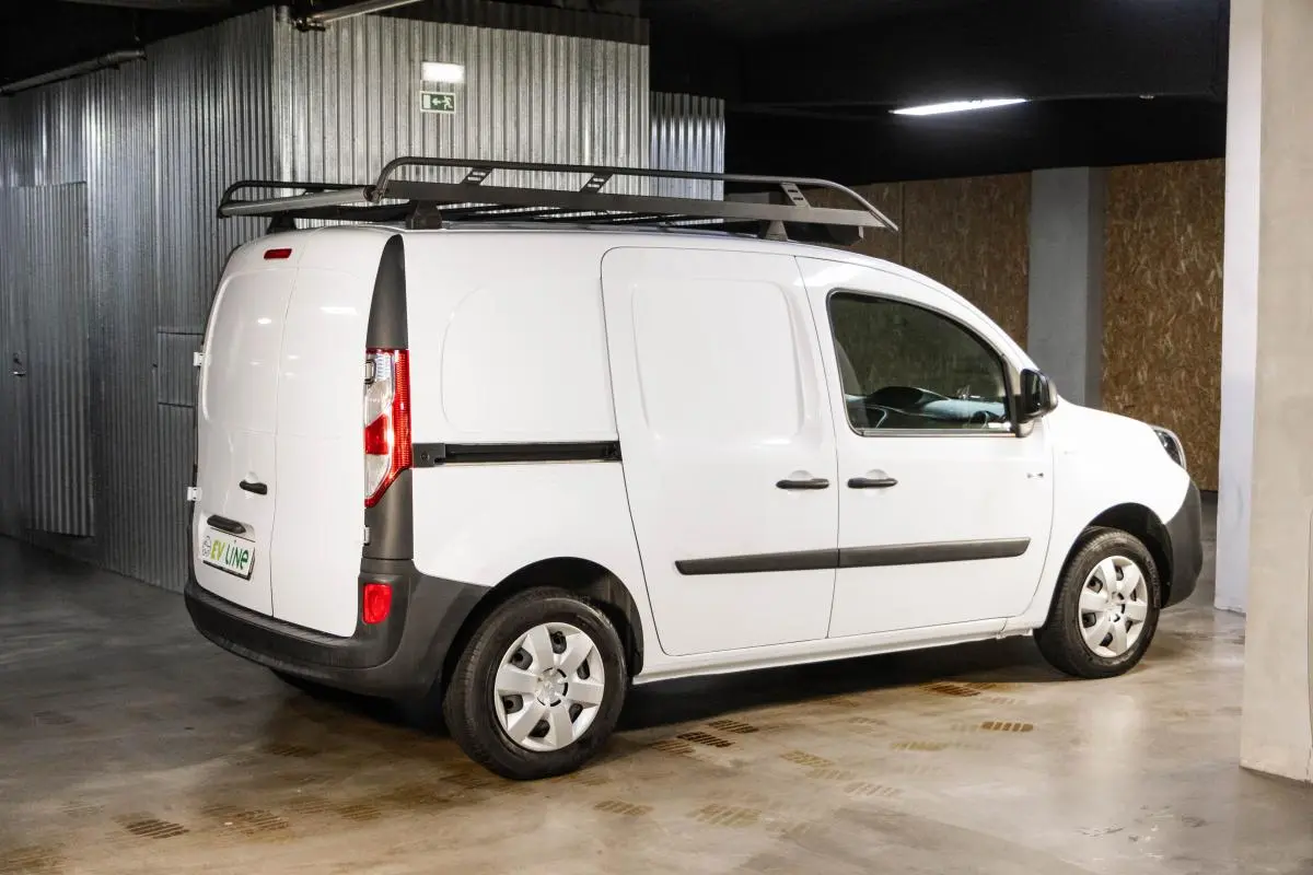 Renault Kangoo Z.E. 33 KW - IVA DEDUTIVÉL - BATERIAS PRÓPRIAS 7