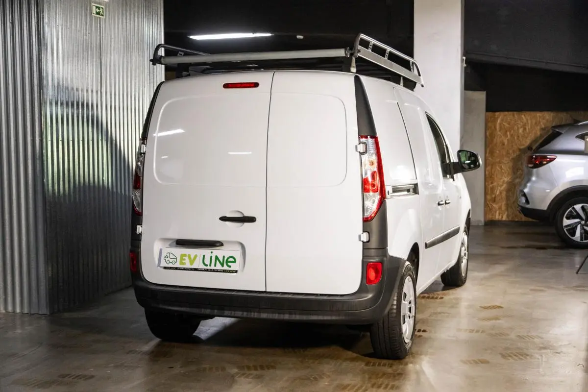 Renault Kangoo Z.E. 33 KW - IVA DEDUTIVÉL - BATERIAS PRÓPRIAS 9