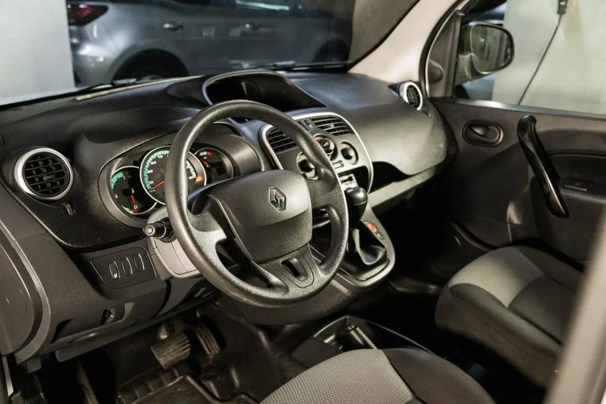 Renault Kangoo Z.E. 33 KW - IVA DEDUTIVÉL - BATERIAS PRÓPRIAS 24