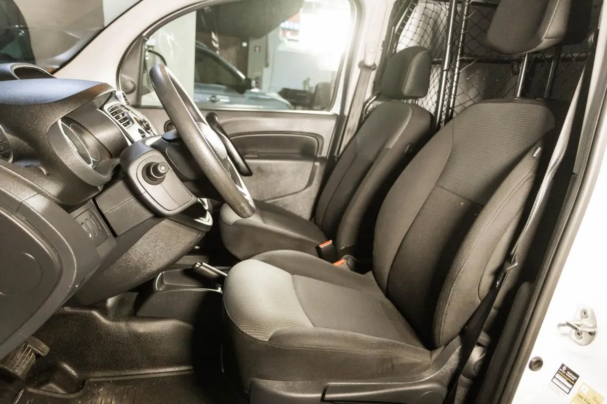 Renault Kangoo Z.E. 33 KW - IVA DEDUTIVÉL - BATERIAS PRÓPRIAS 27