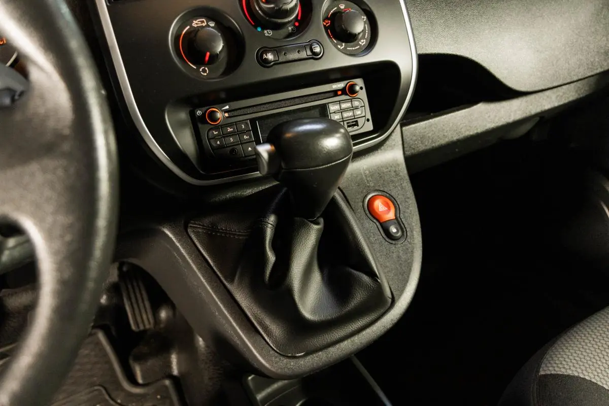 Renault Kangoo Z.E. 33 KW - IVA DEDUTIVÉL - BATERIAS PRÓPRIAS 31