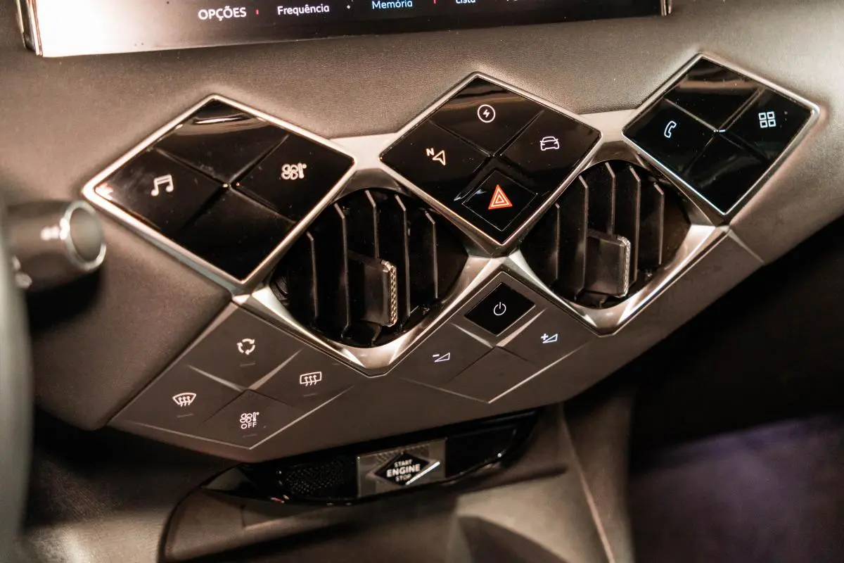 DS DS3 Crossback E-Tense Bastille 30