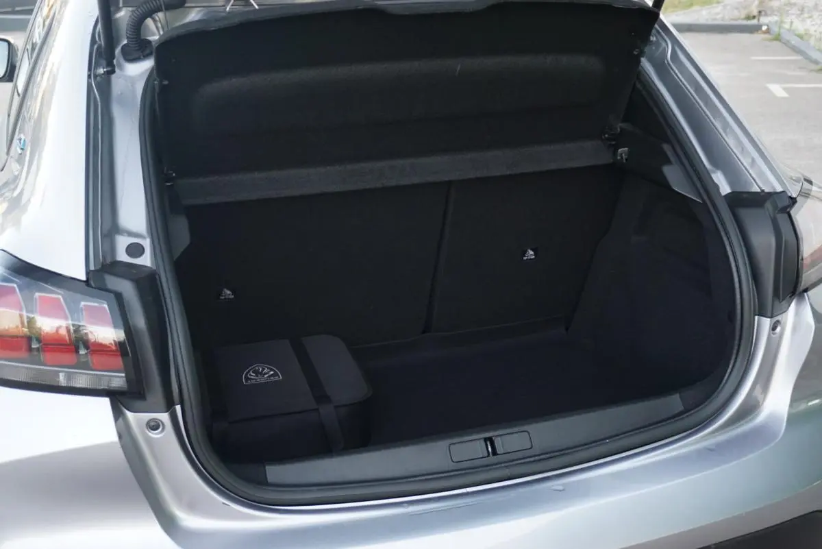 Peugeot e-208 50 kWh Active Pack 8