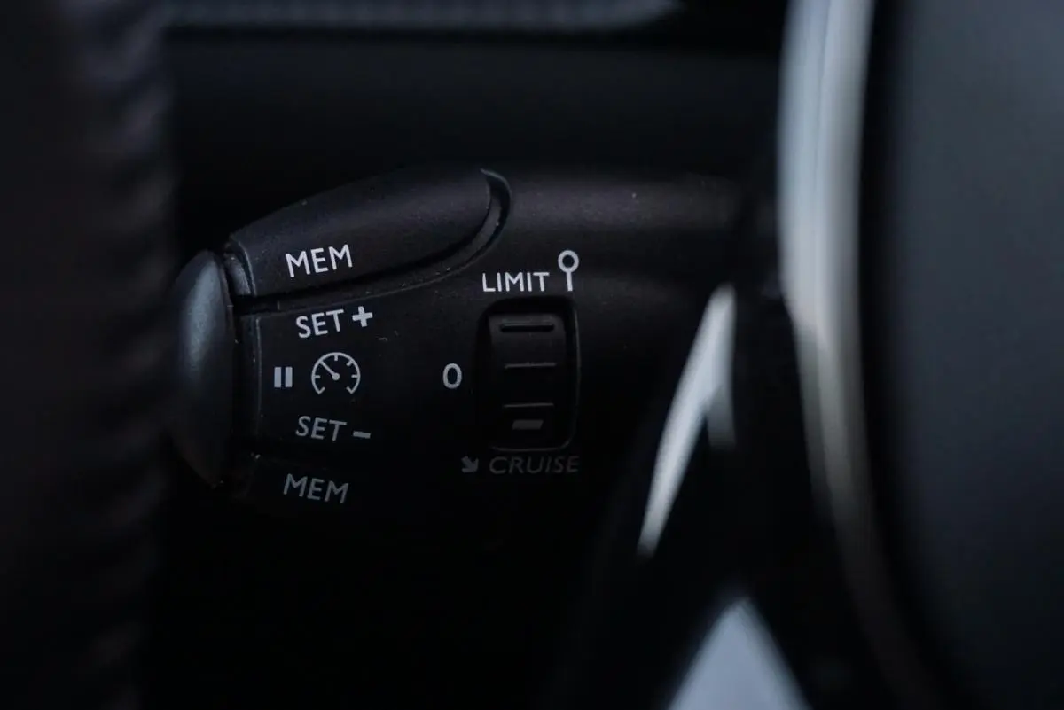 Peugeot e-208 50 kWh Active Pack 28