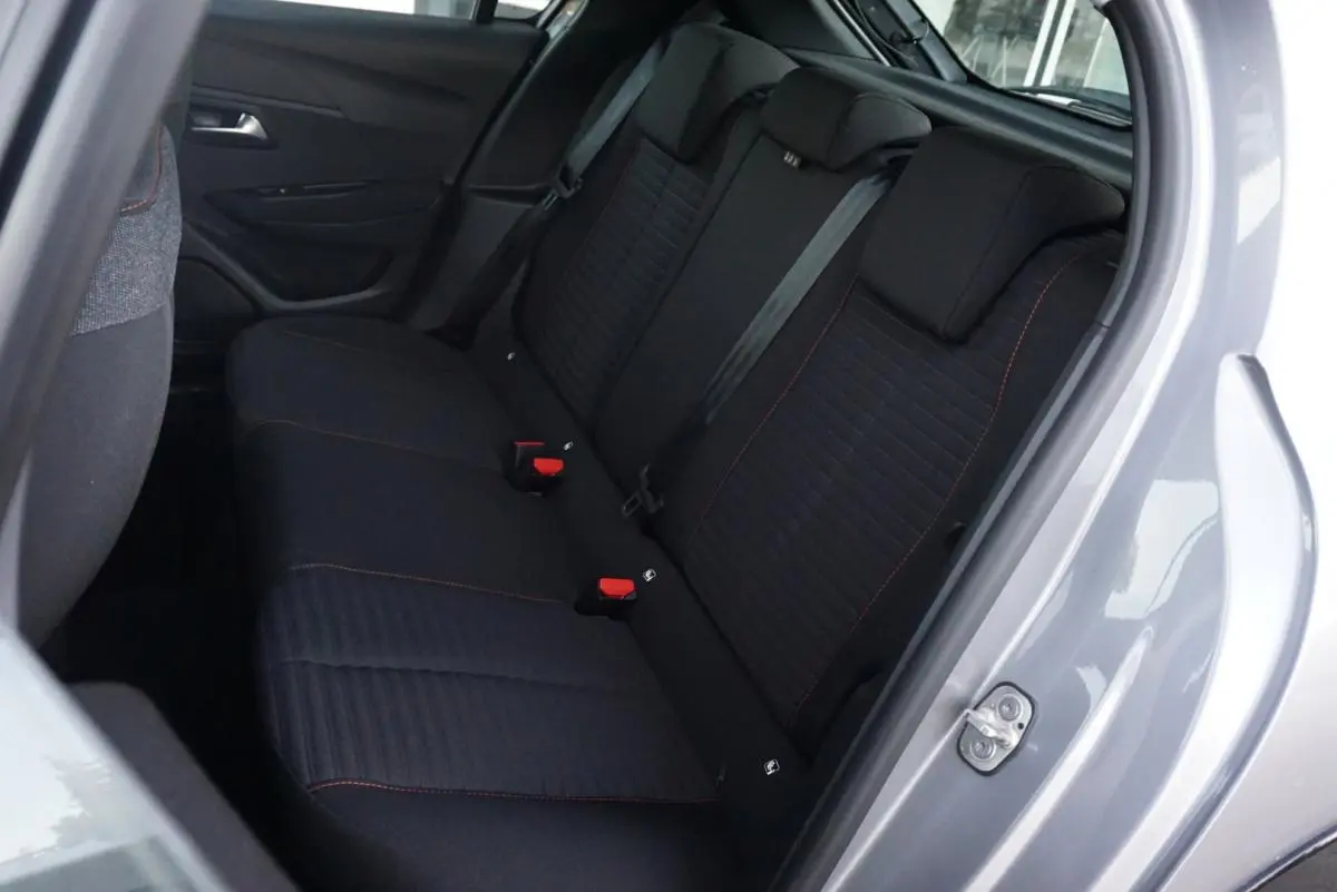 Peugeot e-208 50 kWh Active Pack 36